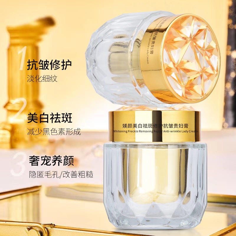 Crema di Perle di Lusso Idrata - Luxury Skincare Daily recensione e prezzo